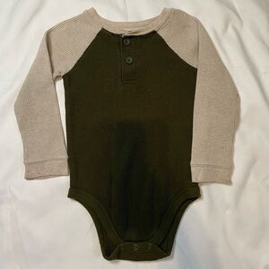 🐶🐶Garanimals size 24 months green and tan long sleeve onesie🐶🐶